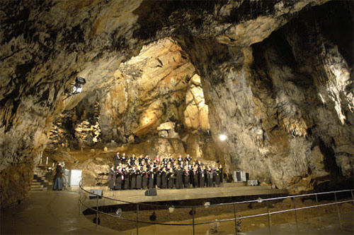 Заметки о Венгрии, Национальный парк Аггтелек, Достопримечательности Венгрии, Пещерные лабиринты, Концерт в пещере, экскурсии на русском, лечение в пещерах, лечебная пещера