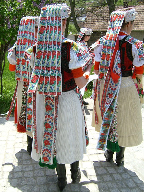 Венгерская национальная одежда. Венгерская вышивка. Костюмы Венгрии.  Венгерский фольклор. 