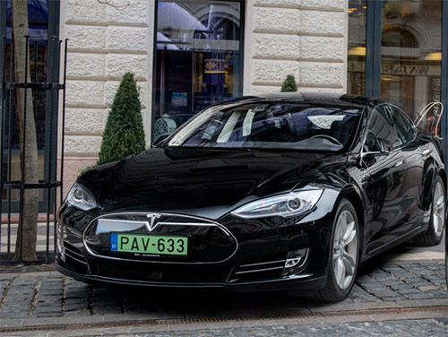 Tesla. Hungary. VIP Transfers and rental of luxury cars with a driver, premium limousine service. Organising top quality high-budget tours and travel