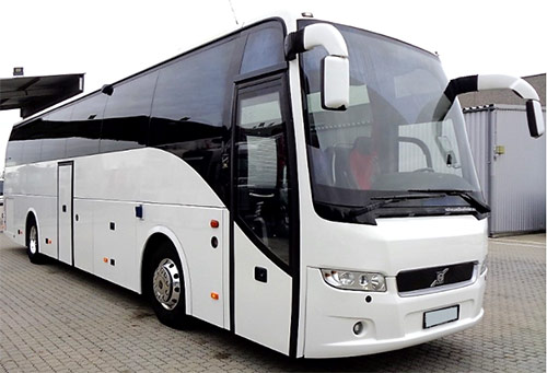 экскурсионный автобус Volvo 9700H. Аренда туристического автобуса в Венгрии. Групповые автобусные экскурсии и трансферы для организованных групп.