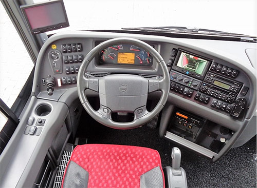 экскурсионный автобус Volvo 9700H. Аренда туристического автобуса в Венгрии. Групповые автобусные экскурсии и трансферы для организованных групп.