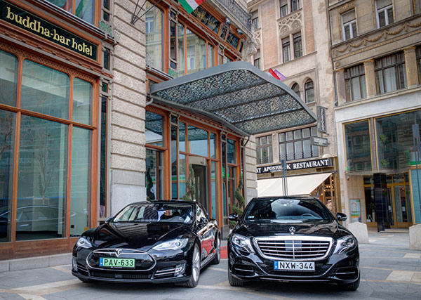 VIP transfer in Budapest, car services for business, limousine car service, VIP transport in Budapest, airport budapest vip