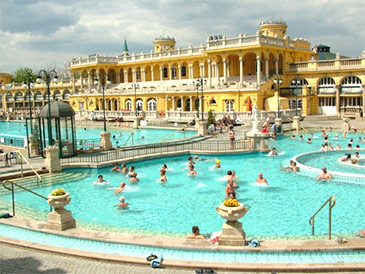 Термальная купальня Сечени. Горячие источники в Будапеште