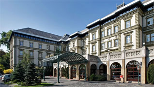 Danubius Grand Hotel Margitsziget 4* - Данубиус Гранд Отель Остров Маргарет Отель находится в самом сердце огромного векового парка на острове Маргитсигет в непосредственной близости от гостиницы «Health Spa Resort Мargitsziget».