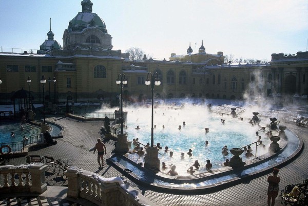 Термальный лечебно-оздоровительный купальный комплекс Сечени (Szechenyi Furdo) Будапешт