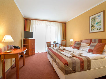Hotel SPA Heviz 4*. Лечение и отдых в Венгрии. Термальное озеро Хевиз