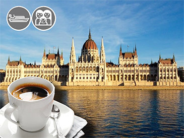 Теплоходные прогулки в Будапеште. Прогулка по Дунаю на кораблике с чашеской кофе.
