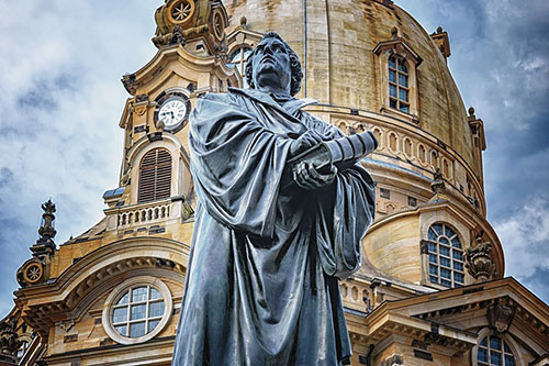  .                 (Frauenkirche)