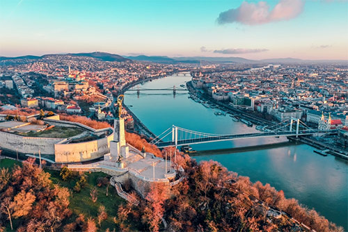 Admire the beauty of the Hungarian capital from above, fly parallell to the Danube to see the amazing sights including the Parliament, the Castle Hill with the Royal Palace, the Gellert Hill with the Citadel, the splendid Gellert Bath beneath the hill and much more.