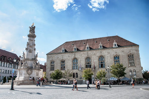 Castle District - Royal walking tour. Visit famous Budapest sights: Buda Castle district, Matyas Church, views from Fishermen's bastion, Royal Gardens and the majestic former Royal Palace.