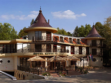 3* Hotel Kitty Пещерная купальня Мишкольтапольца. Горячие источники Венгрии. Лечение и отдых на курортах Венгрии