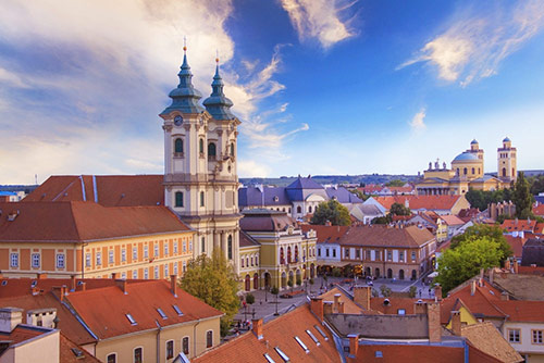 The cheapest way to get from Budapest to Eger Castle. Available transfer 24x7 from international airport  Budapest. One child seat is provided free of charge.  Transfer from airport Budapest is a great way to get to the destination in time. Airport pickup service. How to book your airport transfer