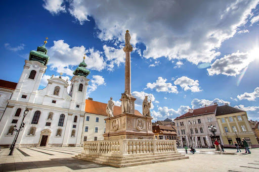 Find how to get to the popular attractions in Gyor! Transfer from Budapest. Available transfer 24x7 from international airport  Budapest. One child seat is provided free of charge.  Transfer from airport Budapest is a great way to get to the destination in time.