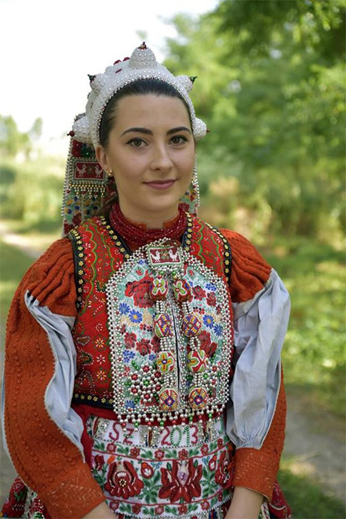 Венгерская национальная одежда. Венгерская вышивка. Костюмы Венгрии. Венгерский фольклор.