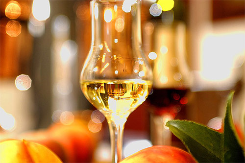 a (palinka) -   .    .   .  .    .    .