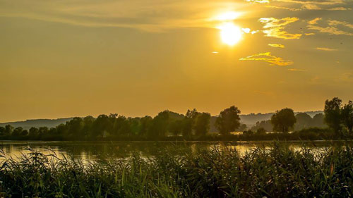   .   (Kis Balaton).  .