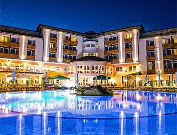 5* Lotus Therme Hotel & Spa.   . 