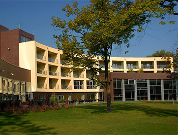 4* Hotel Azur   ,    .   