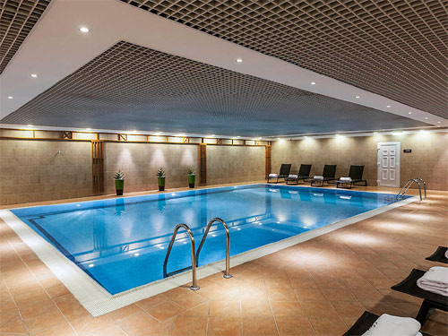 5* Отель Софител Цепной Мост Будапешт - 5* Sofitel Chain Bridge Budapest Hotel. Великолепный 5* отель SOFITEL в центре Будапешта. Завораживающий вид на Цепной мост, Дунай, Будайскую крепость и Королевский дворец