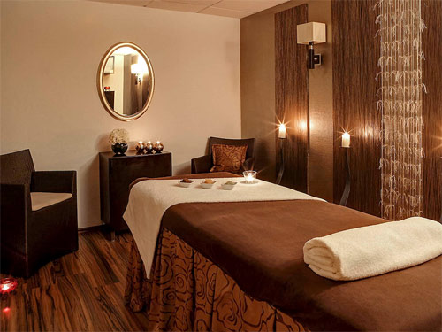 5* Отель Софител Цепной Мост Будапешт - 5* Sofitel Chain Bridge Budapest Hotel. Великолепный 5* отель SOFITEL в центре Будапешта. Завораживающий вид на Цепной мост, Дунай, Будайскую крепость и Королевский дворец