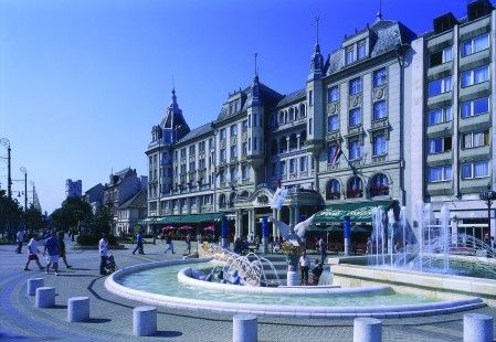    (Debrecen) 3*    ( ) - Civis Grand Hotel Aranybika