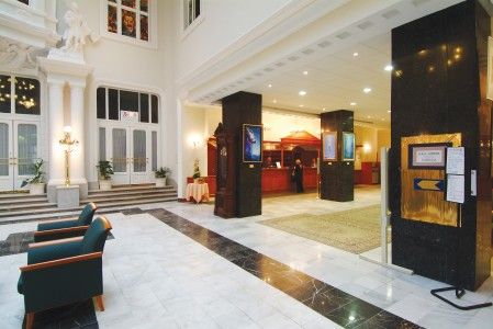    (Debrecen) 3*    ( ) - Civis Grand Hotel Aranybika