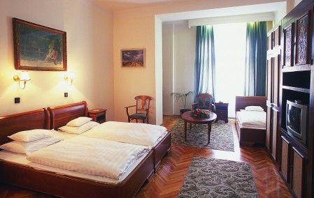    (Debrecen) 3*    ( ) - Civis Grand Hotel Aranybika