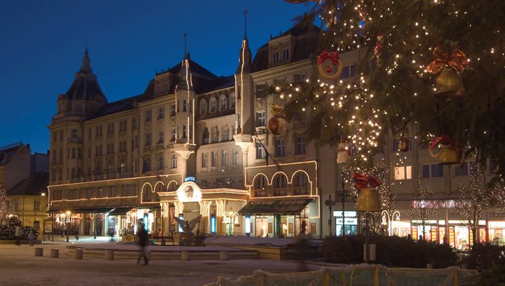    (Debrecen) 3*    ( ) - Civis Grand Hotel Aranybika