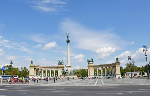 Budapest Bicycle tour. Bicycle tour is one of the most effective, and most enjoyable way to discover a city.