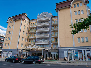 4* Hotel Palace.     .   