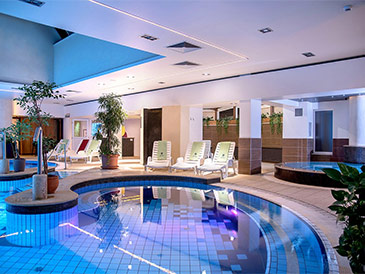 4* Hotel Palace.     .   