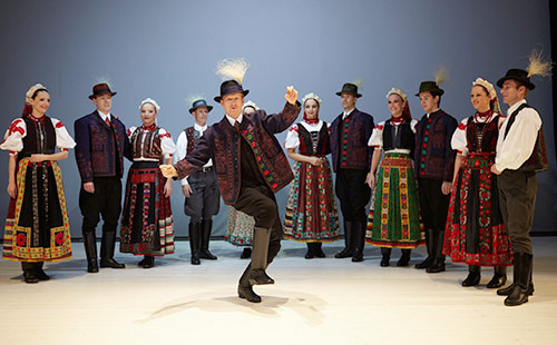    .    .      Hungaria