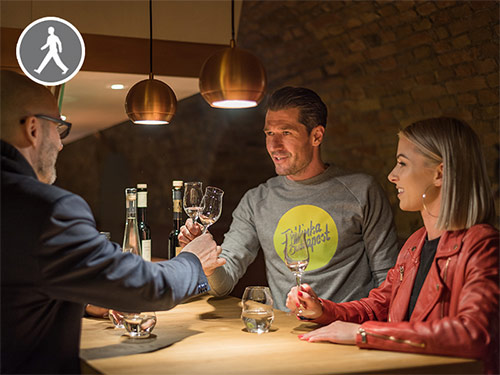 Palinka Experience Budapest- Taste the Hungarian Spirit! Visiting the one and only Palinka Experience and Bar. Budapests nightlife. Tasting new drinks