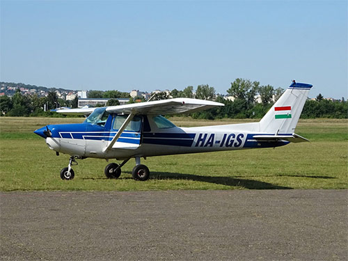      .  .  Cessna 152