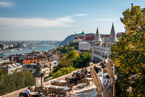 Danube promenades, see the charming riverside and beautiful bridges: Chain Bridge, Margaret, Elisabeth