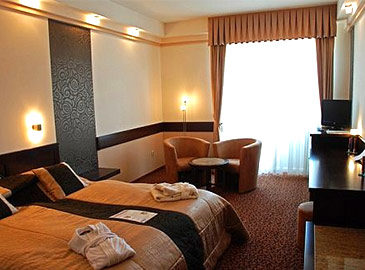 4* Apoll Termal Hotel & Apartments.  .    .