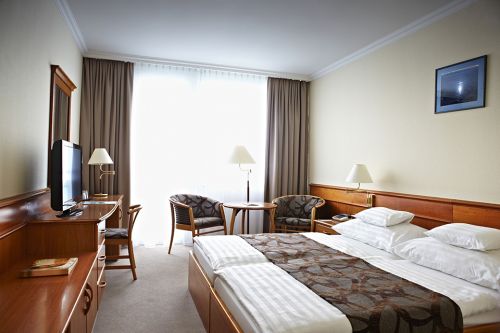    4*  - NaturMed Hotel Carbona 4* Superior.   .   