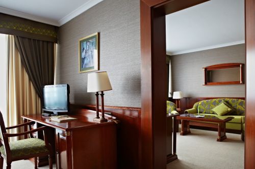    4*  - NaturMed Hotel Carbona 4* Superior.   .   