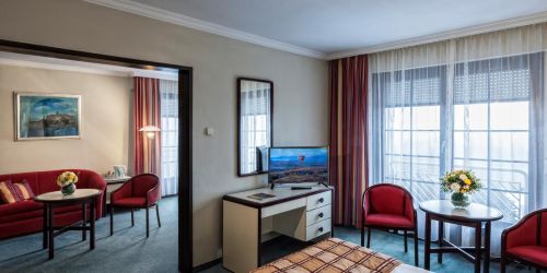 Ensana Thermal AQUA Health Spa Hotel. Апартаменты Стандарт. Термальный курорт Хевиз.