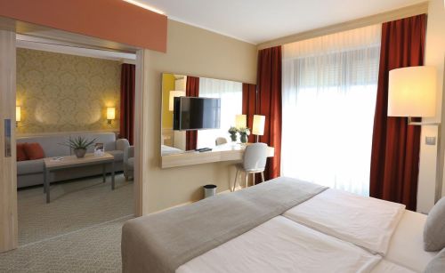 Ensana Thermal AQUA Health Spa Hotel. Апартаменты супериор. Термальный курорт Хевиз