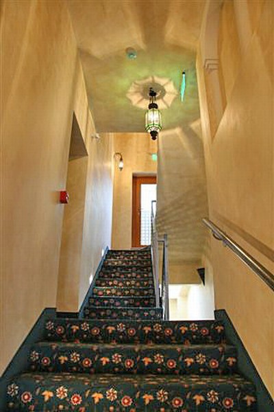   - Hotel Amira 4*.   .     .
