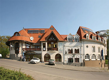 4* Bastya Konferencia Wellness Hotel   .   .      