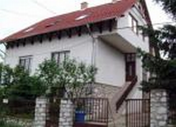 Частный сектор. Гостевой дом Ezter. Апартаменты. Пещерная купальня Мишкольц-Тапольца. Отдых и оздоровление круглый год.