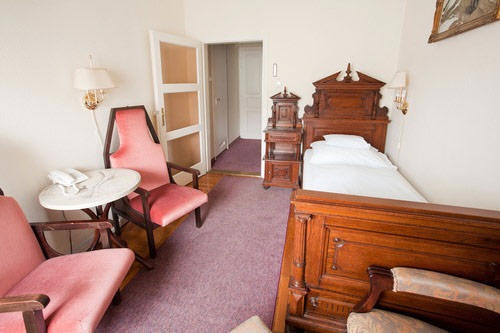 Hotel Pannonia 4* Sopron.  .  4*  .    -   
