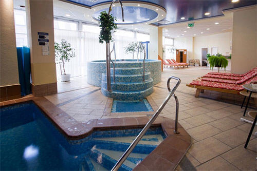 Hotel Pannonia 4* Sopron.  .  4*  .    -   