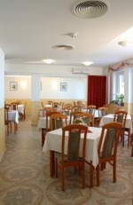 .   - Bella Hotel 3*