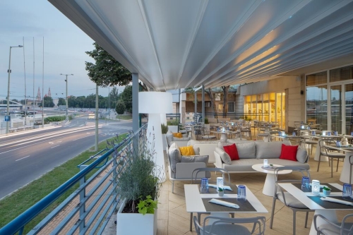 Отели в г Сегед (Szeged). Трансферы из аэропорта Будапешт. VIP трансферы. Гостиницы с бассейнами, вэлнесс.