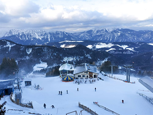 Sightseeing Semmering Rax Schneeberg. Waterfall - Amusement - Caves - Natureparks - Amusementpark - Zoo Premium transfer to Vienna. Premium transfer from Budapest. Mercedes S class, Premium, lux car.    .    . VIP transfer. Mercedes V class. 